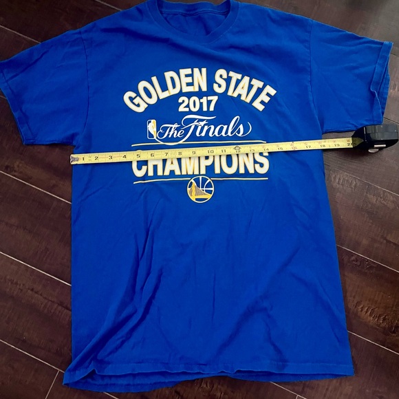 Golden State Warriors 2017 Championship Shirts - Lot of 3 - Men’s Size Medium - Picture 6 of 7